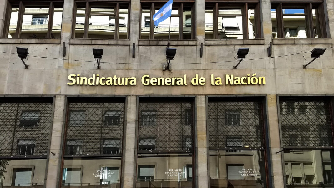 En medio del conflicto, el Gobierno reactivó el organismo para auditar las universidades y anunció cuál será la primera.
