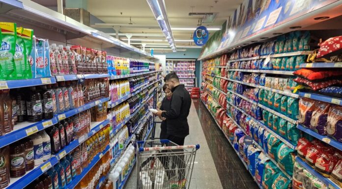 La consultora privada LCG anticipó una suba en la inflación de alimentos durante el arranque de diciembre. El impacto en el número final.
