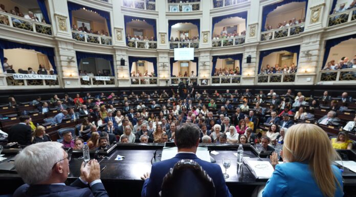 Los funcionarios del Gabinete Kicillof y un puñado de legisladores del peronismo bonaerense salieron a repudiar las palabras de Javier Mile contra Cristina Kirchner.