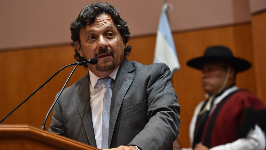 Gustavo Sáenz se metió en la interna del PJ nacional y advirtió que el liderazgo de Cristina Kirchner “cumplió un ciclo”.