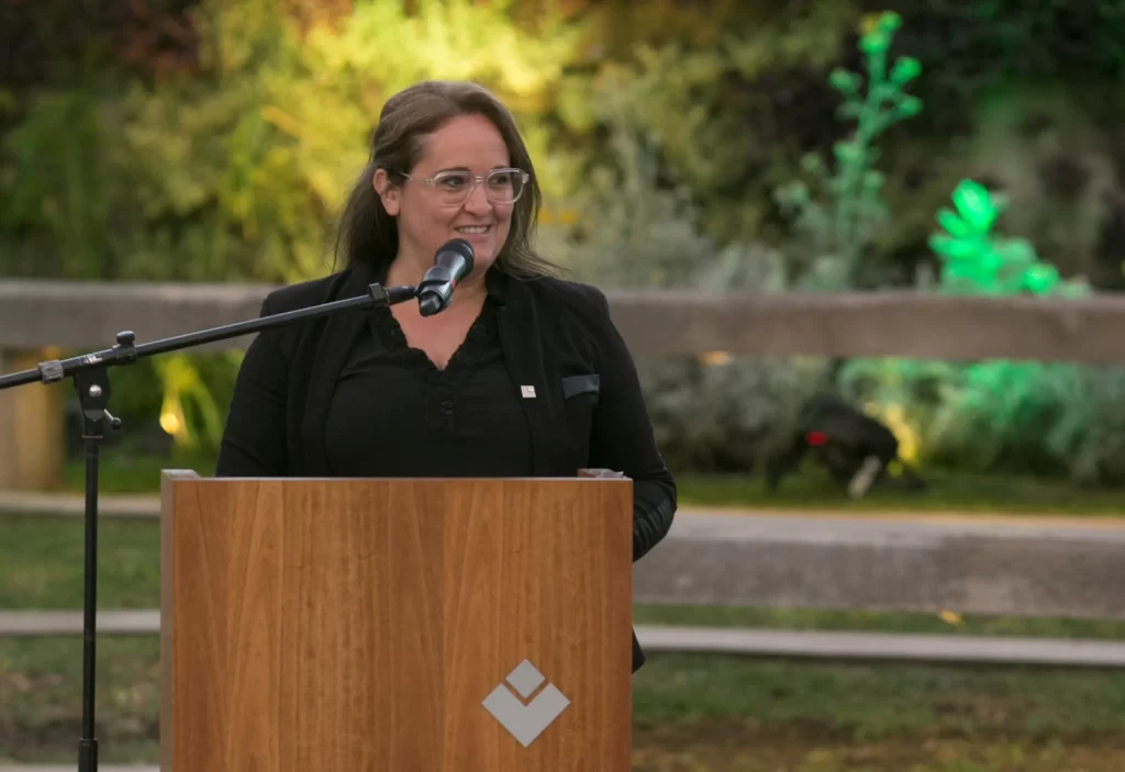 Mariana Saenz, en representación de la universidad pública dio cuenta de cómo será la participación de UNNOBA en el proyecto. 