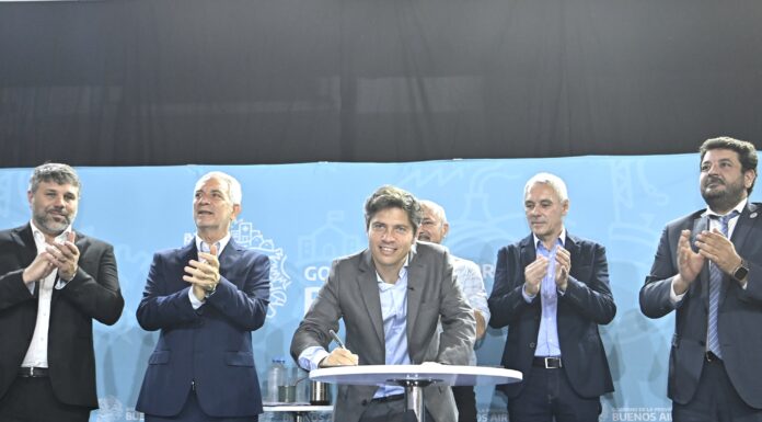 El gobernador bonaerense, Axel Kicillof, firmó un convenio para que los clubes y otras asociaciones civiles puedan regularizar su situación administrativa de forma simple.