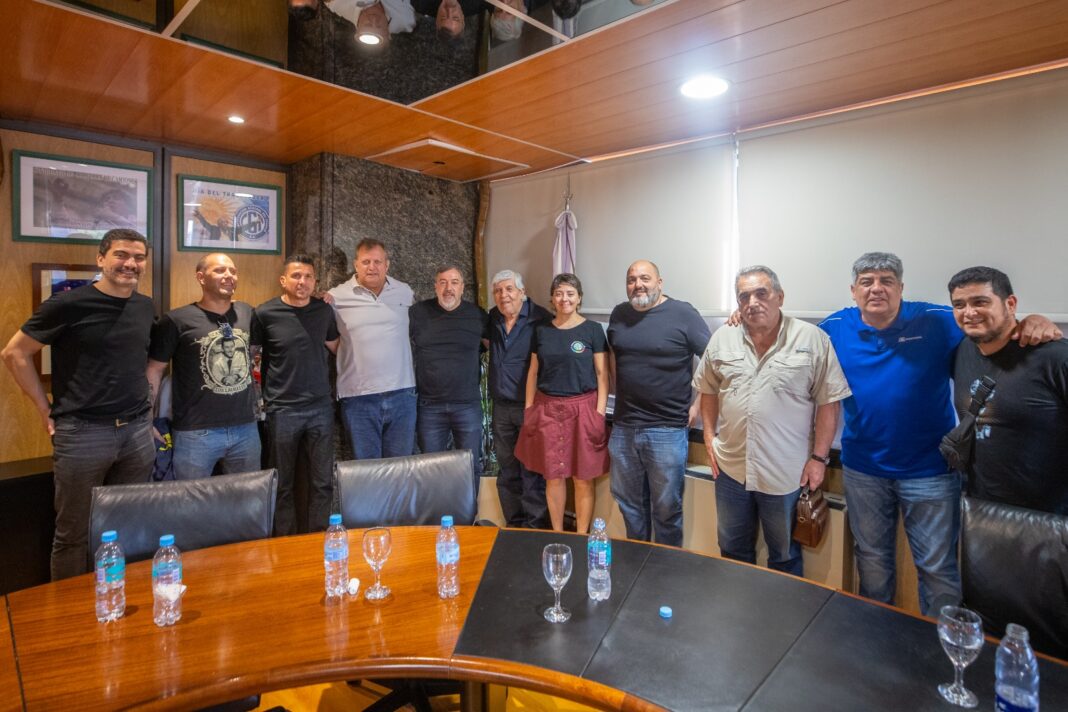 ATE se plegó al paro nacional de transporte del próximo 30 de octubre y le marcó la cancha a la CGT. “Con Pablo Moyano coincidimos que son tiempos de confrontar”, afirmaron.