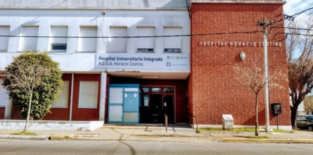Trabajadores del Hospital Cestino de Ensenada salieron a denunciar un 