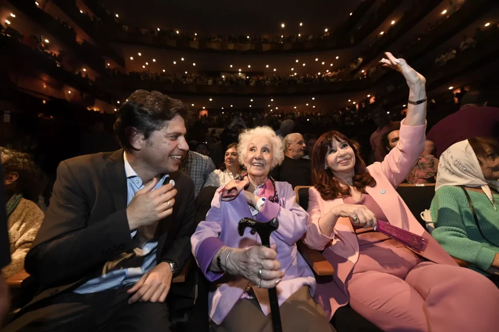 Sin Máximo Kirchner, Cristina y Axel Kicillof compartieron un acto en La Plata.