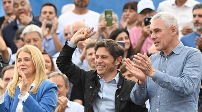 Tras el tenso encuentro en La Plata, Kicillof convocó un nuevo acto en San Pedro y no pone paños fríos a la interna del peronismo bonaerense.