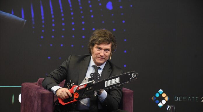 El gobierno nacional avanza con su cruzada cultural. El presidente Javier Milei se prepara para eliminar la Ley de Paridad y Cupo laboral trans. Todos los detalles.