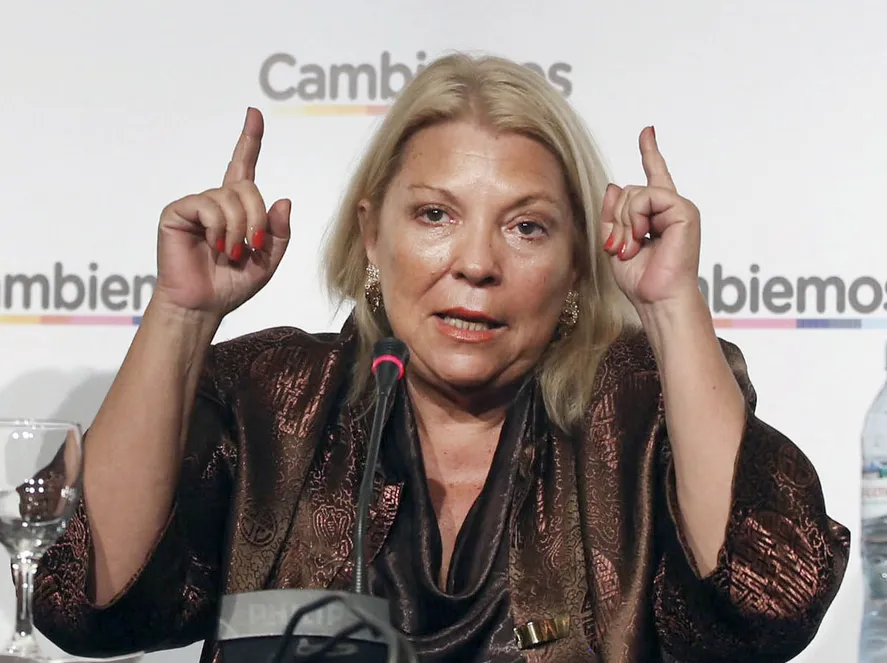 Elisa “Lilita” Carrió advirtió que la estrategia política del oficialismo de polarizar con el kirchnerismo podría debilitar el gobierno.
