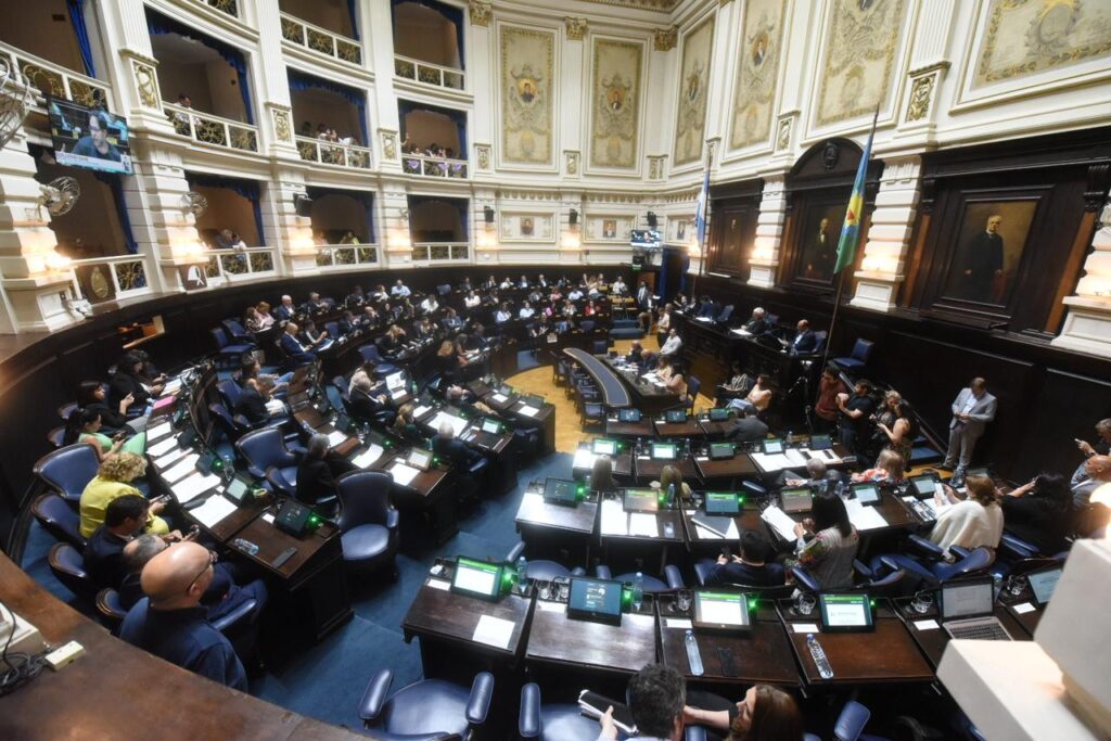 Diputados aprobó el proyecto de Susana González para construir un complejo educativo en el predio de la fábrica de sombreros.