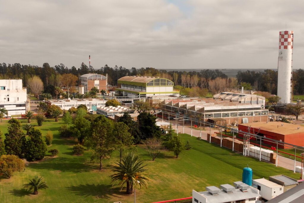 Atanor anunció la reapertura en San Nicolás, y la reincorporación de los 51 trabajadores.