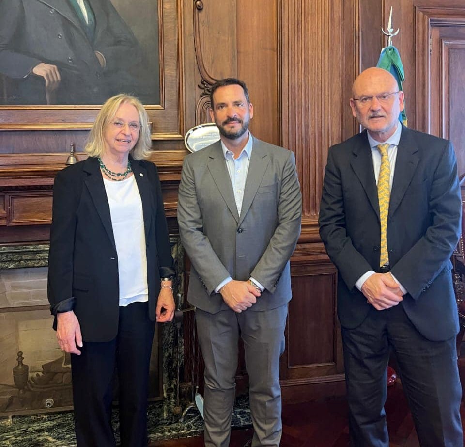 Ariel Sujarchuk autorizó la oficina del Tribunal del Trabajo en el Polo Judicial de Escobar junto a Daniel Soria e Hilda Kogan.