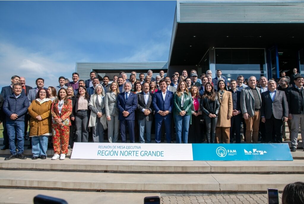 Espinoza participará del Smart City Expo World Congress en su rol de titular de la Federación Argentina de Municipios. 