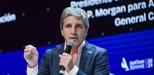 El ministro de Economía, Luis Caputo, precisó que la primera etapa del blanqueo arrojó USD 22.500 millones.
