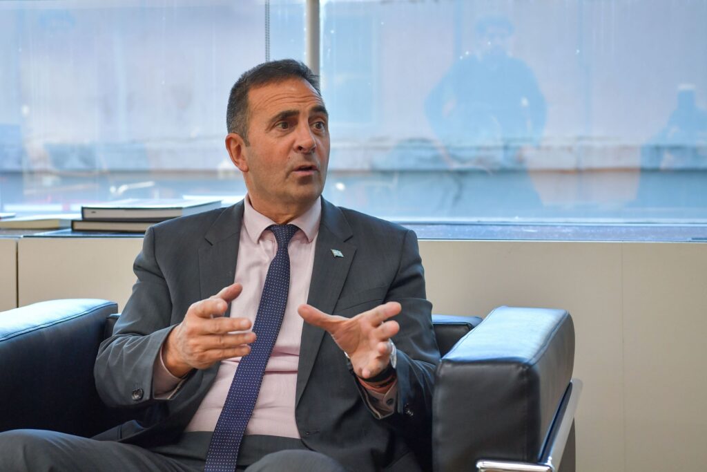 El Gobierno tiene previsto recibir a los gremios del sector aeroportuario para evitar que haya próximos paros en Aerolíneas Argentinas.