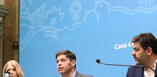 Kicillof anunció la presentación del Presupuesto 2025 en la Legislatura bonaerense y manifestó su rotundo respaldo a Cristina Kirchner.