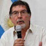Denunciaron a Sileoni por la distribución de libros con contenido sexual explícito en escuelas bonaerenses La Fundación Natalio Morelli denunció a Alberto Sileoni por distribuir libros con contenido sexual explícito en escuelas bonaerenses.