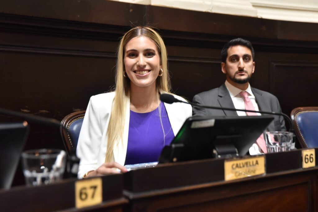 La diputada Geraldine Calvella reemplazará en su banca a Alejandro Carrancio, quien emigrará a la administración nacional.