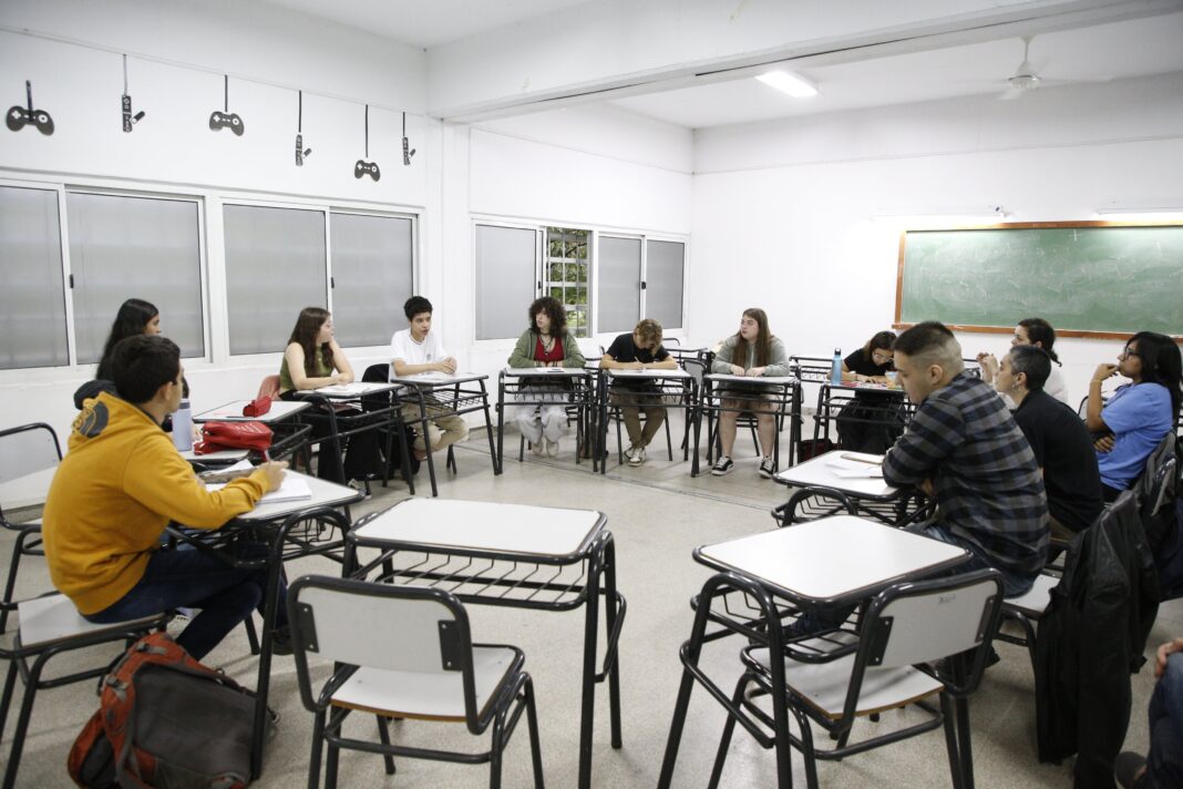 El proyecto de la diputada Luciana Padulo para incorporar la educación emocional en las escuelas bonaerenses sorteó otra comisión.