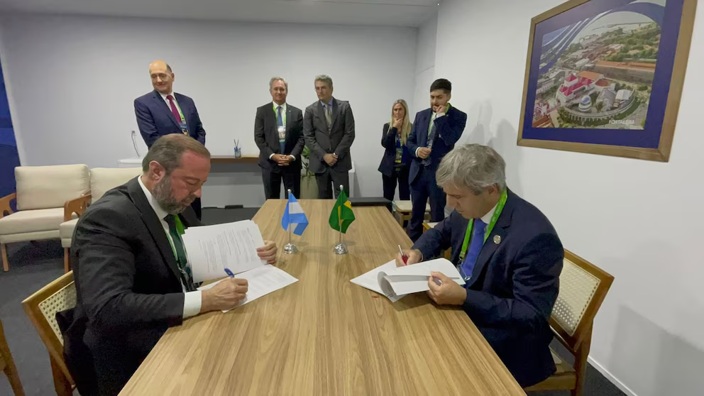 El presidente Javier Milei acordó con su par Lula da Silva que Argentina exporte a partir de 2025 gas natural a Brasil.
