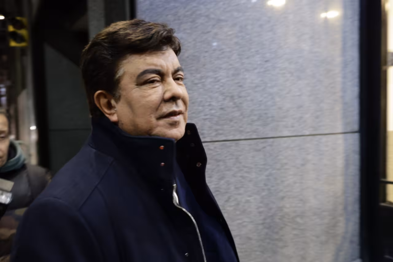 Espinoza está en medio de un proceso judicial a partir de la denuncia de su exsecretaria Melody Rakauskas por presunto abuso sexual.