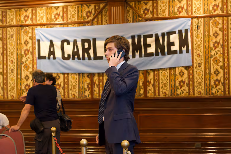 Acto de lanzamiento de “La Carlos Menem”, una nueva agrupación militante libertaria.