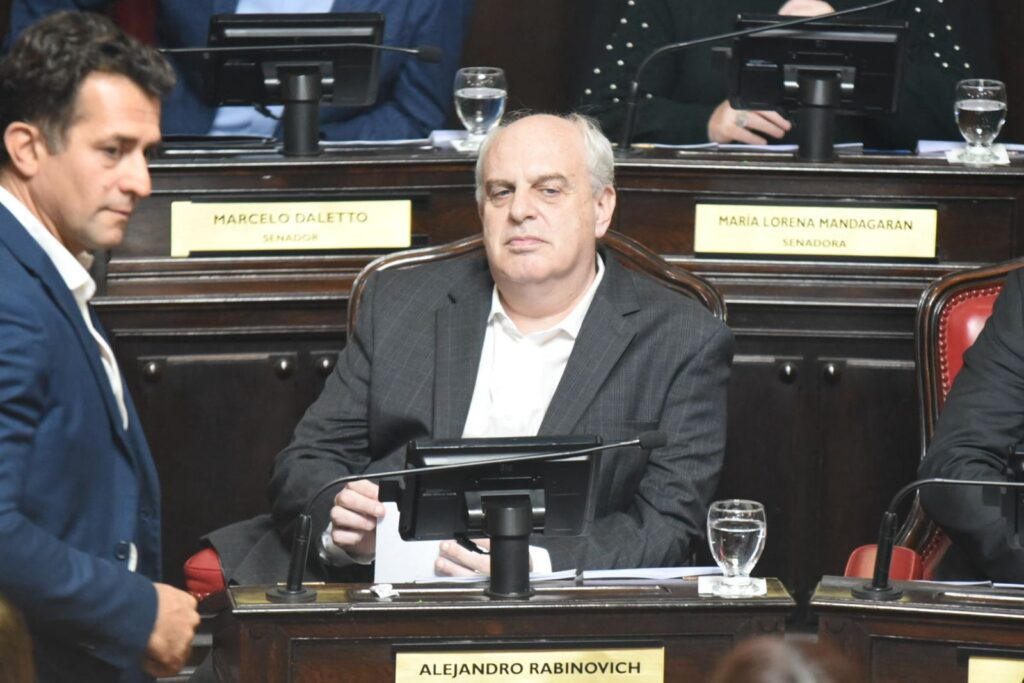 Legisladores opositores le reclamaron al Ejecutivo de Kicillof que pague las deudas del 2024 antes de debatir el Presupuesto 2025.