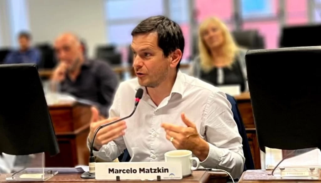 El bloque de concejales de Unión por la Patria de Zárate advirtió que la ley impositiva está “alejada de la realidad de los vecinos”. 