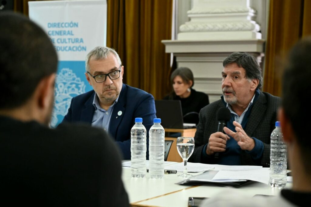 El director general de Cultura y Educación, Alberto Sileoni, oficializó el calendario de las clases 2025.