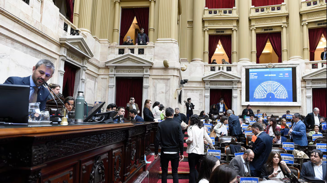 Los bloques de la Cámara de Diputados de la Nación llamaron a tres sesiones ordinarias y el Senado recibire a Guillermo Francos.