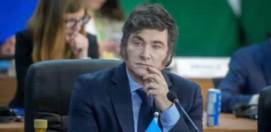 Tras negar una ruptura con el bloque, el presidente Javier Milei impulsará en la Cumbre del Mercosur impulsará el acuerdo de libre comercio con EE.UU.