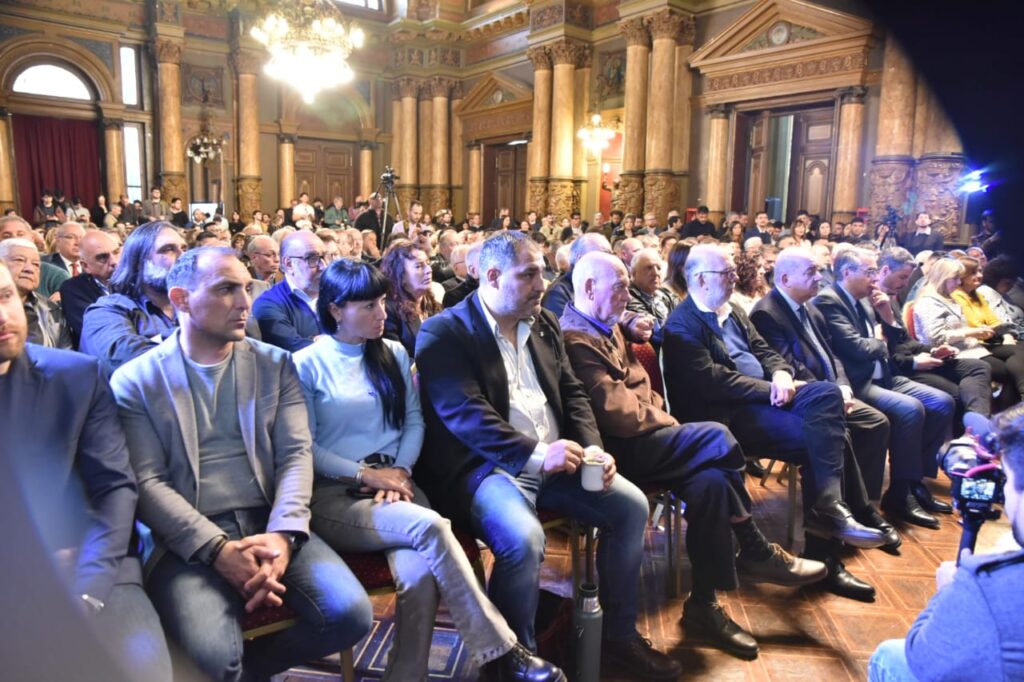 El ambicioso proyecto fue bien recibido entre los legisladores bonaerenses de distintos sectores políticos. 