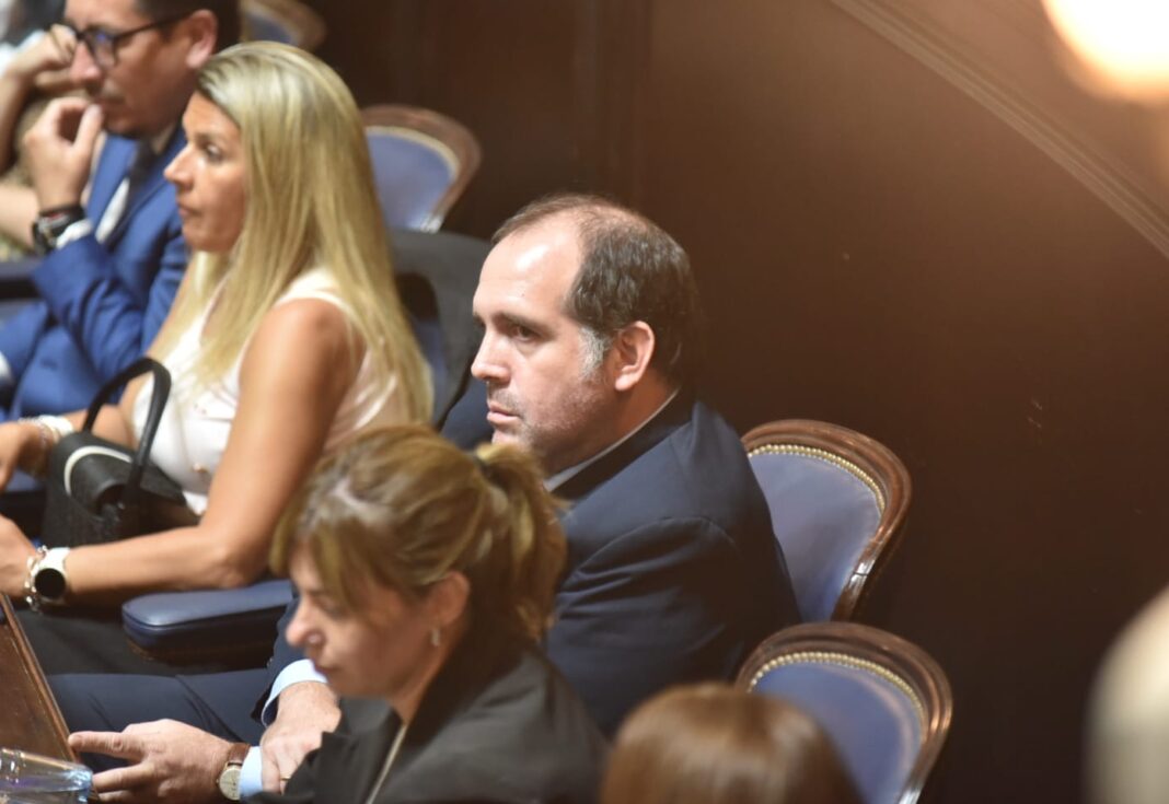 El diputado bonaerense de la Coalición Cívica, Luciano Bugallo, celebró la desregulación de la industria de las frutas.