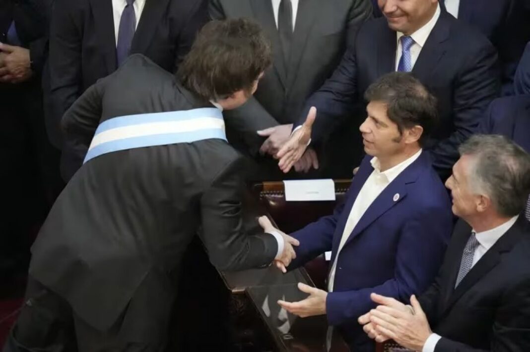Kicillof celebra su aniversario en la gestión acompañado de dirigentes y Milei por cadena nacional. Todos los detalles.
