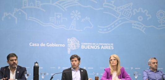 Kicillof advirtió que la provincia de Buenos Aires está interesada en adquirir la empresa estatal Aerolíneas Argentinas y apuntó contra Milei.