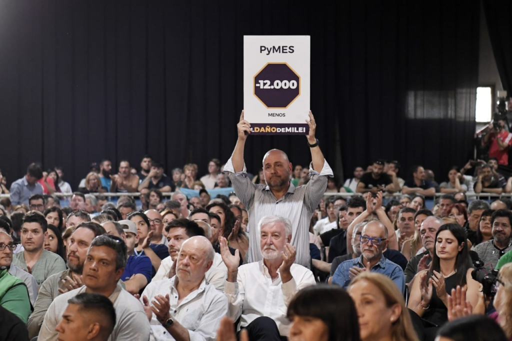 El gobernador Axel Kicillof festejó sus 5 años de gestión y habló de los efectos de las políticas de la administración nacional. 
