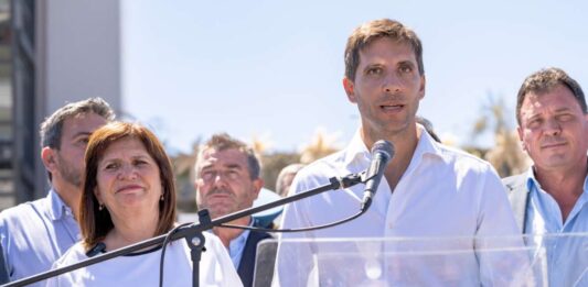 El intendente de San Nicolás, Santiago Passaglia, fue denunciadp por el pago de un millón de pesos en concepto de "premio" a 14 concejales