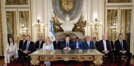 Javier Milei presentó en cadena nacional, una batería de medidas económicas que definirá la agenda de su segundo año de gobierno.