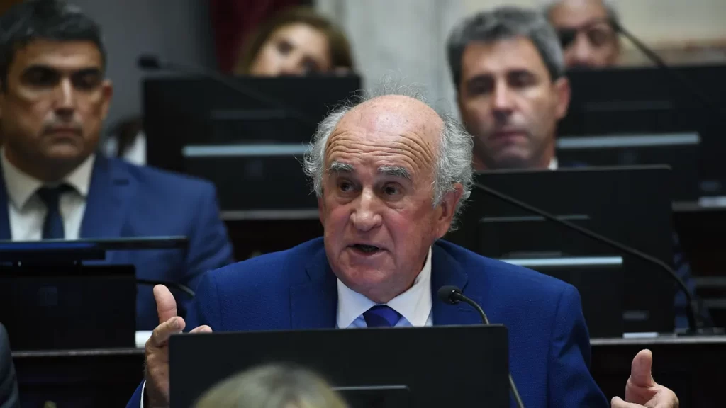 Parrilli acusó al oficialismo de ponerlo en agenda para desviar la atención del caso Kueider.