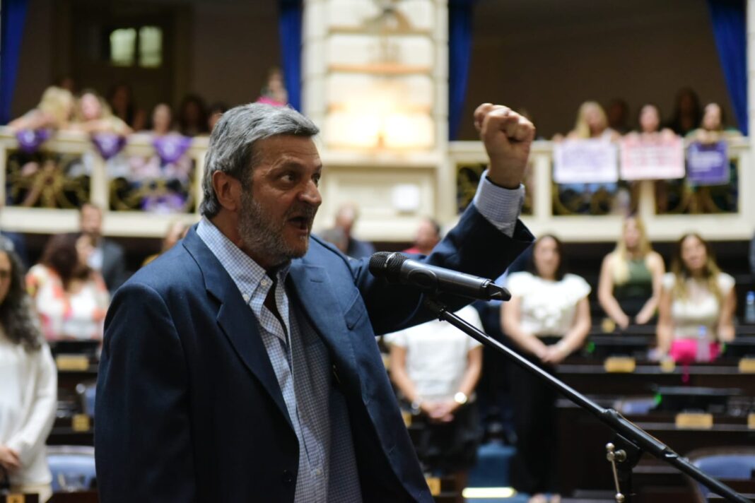 Guillermo Kane, legislador del Partido Obrero, cedió su lugar en la Legislatura bonaerense a Guillermo Pacagnini, referente del MST.
