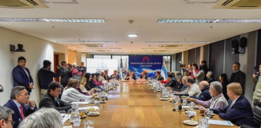 Desde el Congreso, Diputados citó al Ministro de Salud y al titular del PAMI por las restricciones en los medicamentos para jubilados.