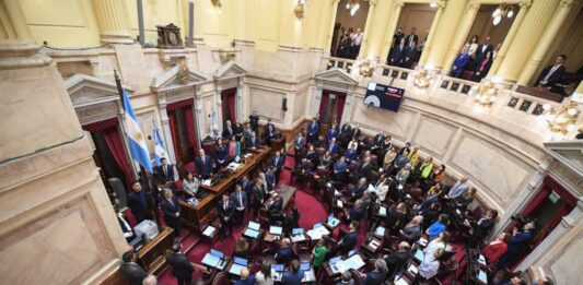 El Senado discute el valor de los módulos mientras los legisladores recibirán en enero el beneficio conocido como "Dieta 13".