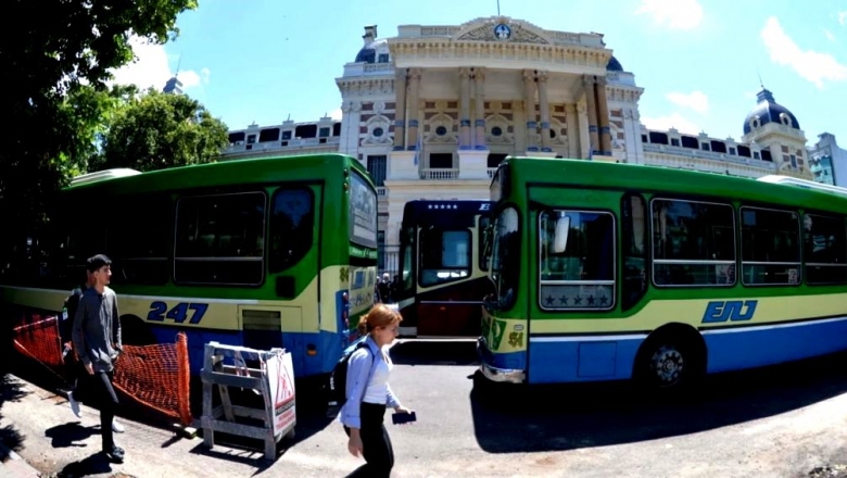 Paro de colectivos en el AMBA: la Cámara de Transporte cuestionó las políticas desregulatorias del Gobierno nacional.