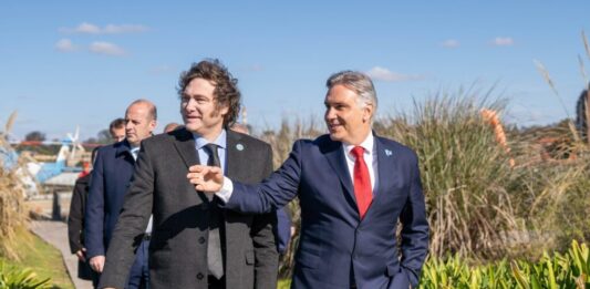 El presidente de la Nación, Javier Milei, llega este viernes a Córdoba para inaugurar la sede de la Bolsa de Comercio. Repasa la agenda completa.