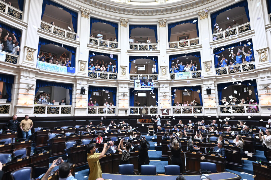 Diputados bonaerenses del oficialismo y la oposición enviaron sus saludos, mensajes y deseos para las celebraciones de Nochebuena y Navidad.
