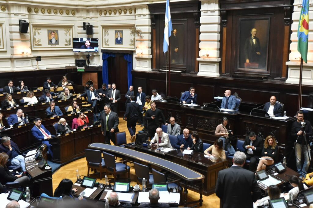 El proyecto de indemnizaciones laborales fue el plato principal de la sesión de mayo de la Cámara de Diputados bonaerense.