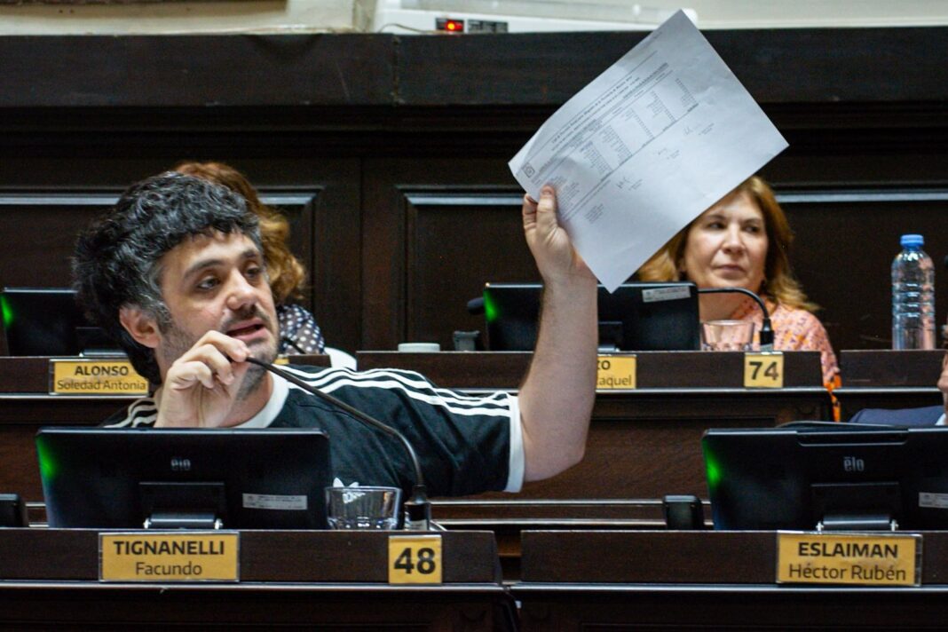 El diputado bonaerense de La Cámpora, Facundo Tignanelli, le exigió a la gestión de Javier Milei que restituya a Provincia los fondos de Seguridad.