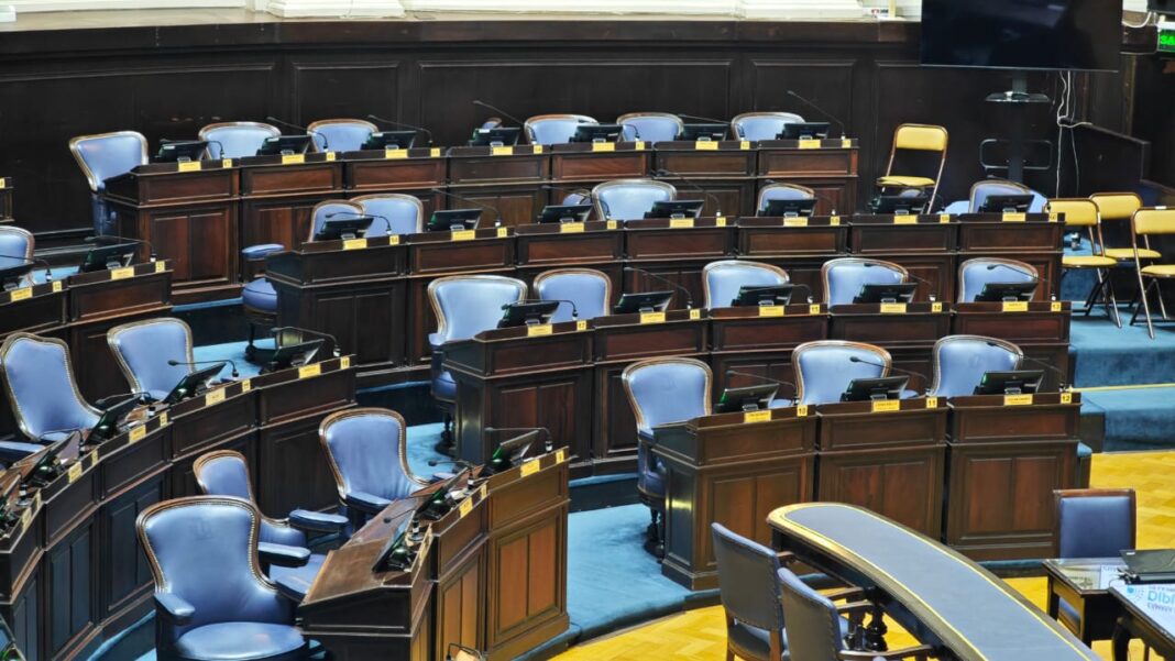 La Legislatura bonaerense va a una sesión doble por el Presupuesto de Kicillof que nadie sabe cómo va a terminar.