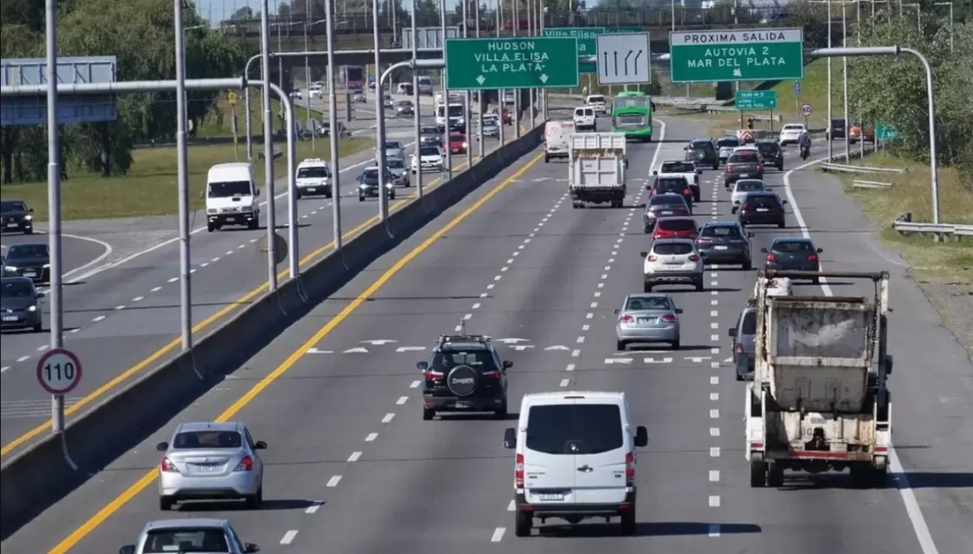 Este sábado la inauguración de las vacaciones y la celebración de Fin de Año hicieron eco en la Ruta 2 y la Autopista Buenos Aires – La Plata.