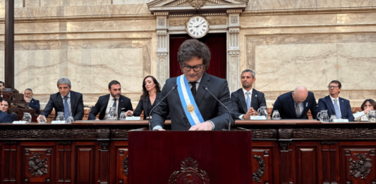 El Gobierno prorroga el Presupuesto 2023 ante la falta de acuerdo legislativo sobre el proyecto articulado presentado por el propio Milei.