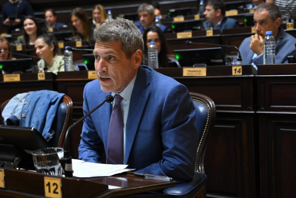 El legislador Guillermo Castello valoró la unificación de los bloques liberales en la Legislatura.